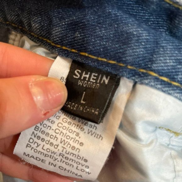 SHEIN $ Women's Short Jean Blue Size Large - Picture 3 of 3